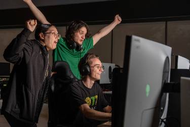 esports students cheering